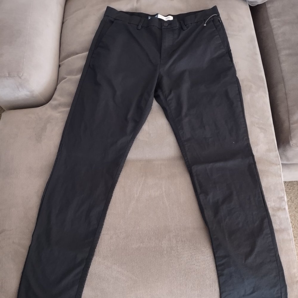 Old Navy Ultimate Tech Slim Pants 34x34